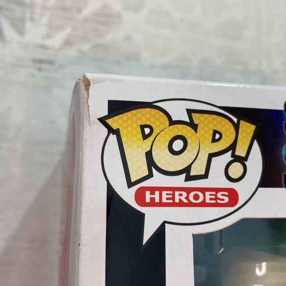 Funko Pop The Joker Tuxedo #109 Suicide Squad Exclusive Figure - Picture 3 of 10